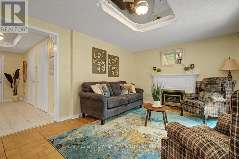 28656485/2-wedgewood-crescent/blackburn-hamlet/ottawa/ontario/K1B4B4_7
