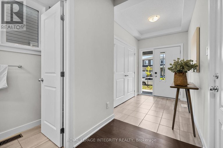 28991862/893-sendero-way/remainder-of-stittsville-area/ottawa/ontario/K2S2W8_3