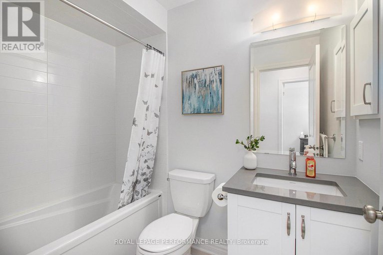 28674335/84-carabiner-private/mer-bleuebradley-estatesanderson-park/ottawa/ontario/K1W0L7_16