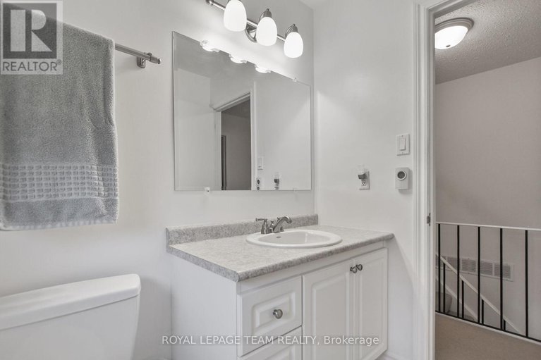 28804584/484-hazeldean-road-unit-1/ottawa/ontario/K2L1V4_36