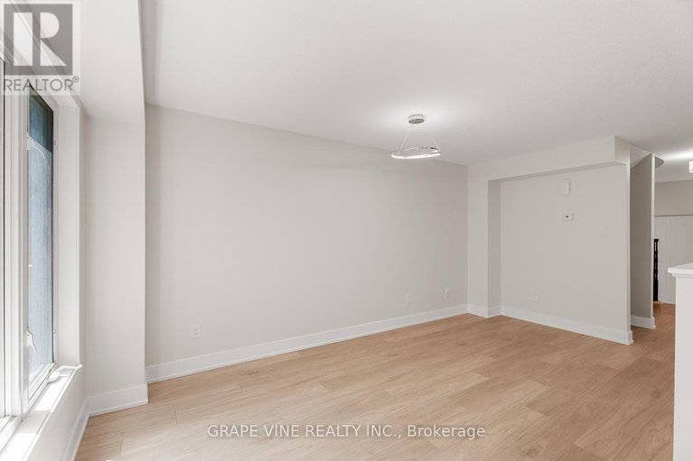 28560590/564-aberfoyle-circle/morgans-grantsouth-march/ottawa/ontario/K2K3R3_10