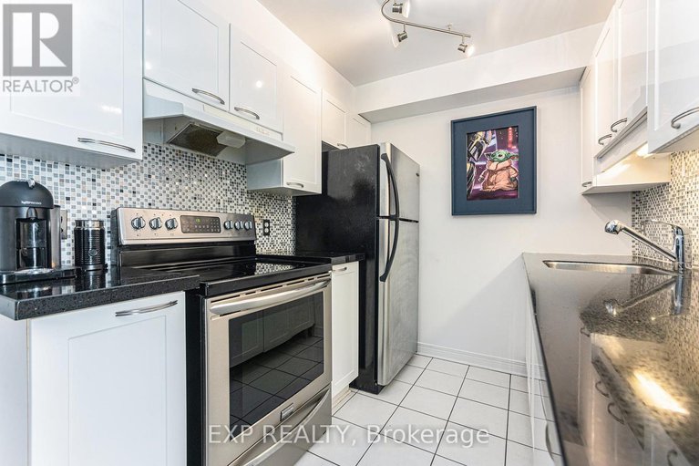 28439582/1106-429-somerset-street-w/ottawa-centre/ottawa/ontario/K2P2P5_8