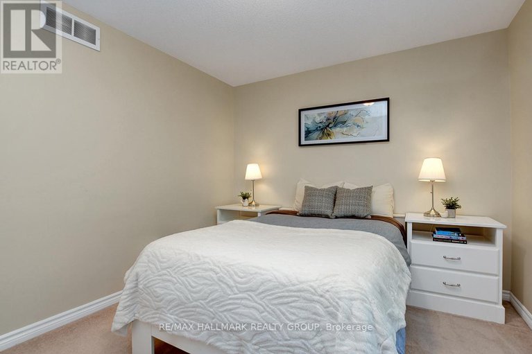 28365080/3597-cambrian-road/half-moon-bay/ottawa/ontario/K2J0S4_25