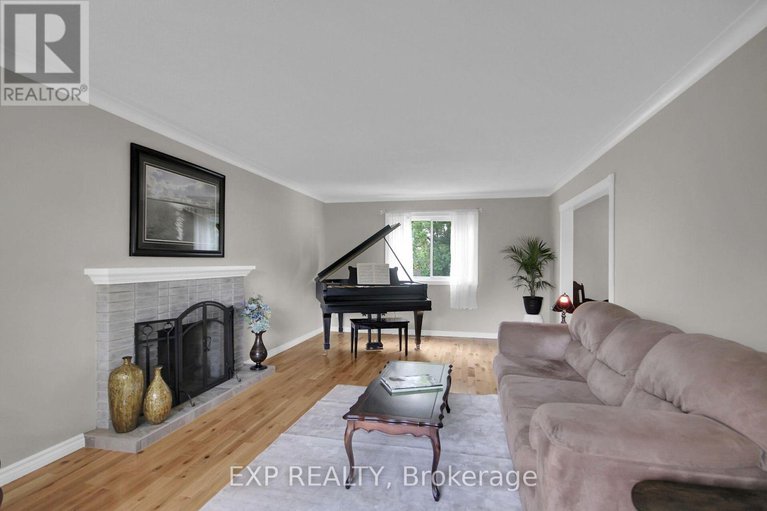 28340674/2001-neepawa-avenue/carlingwood/ottawa/ontario/K2A3L4_15