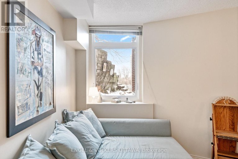 29514984/103-555-wilbrod-street/sandy-hill/ottawa/ontario/K1N5R4_21