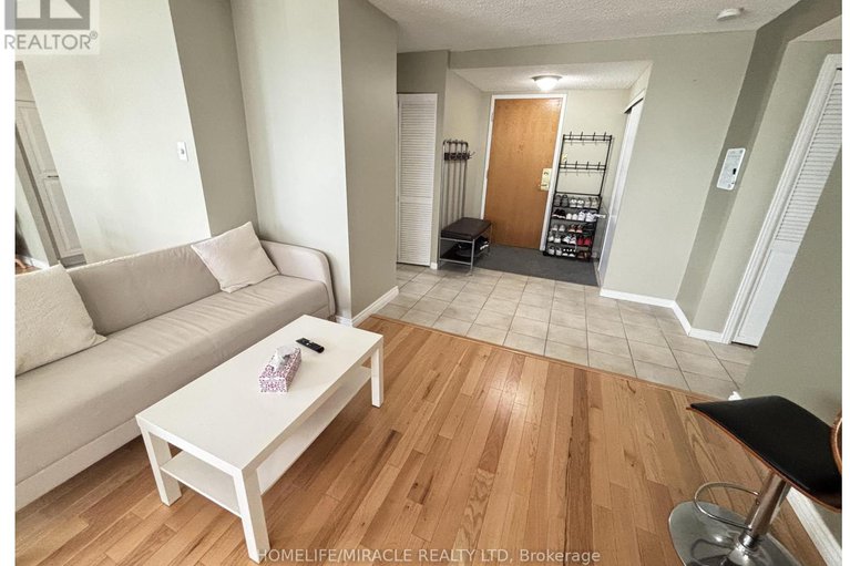 28451294/1409-2760-carousel-crescent/emerald-woodssawmill-creek/ottawa/ontario/K1T2N4_46