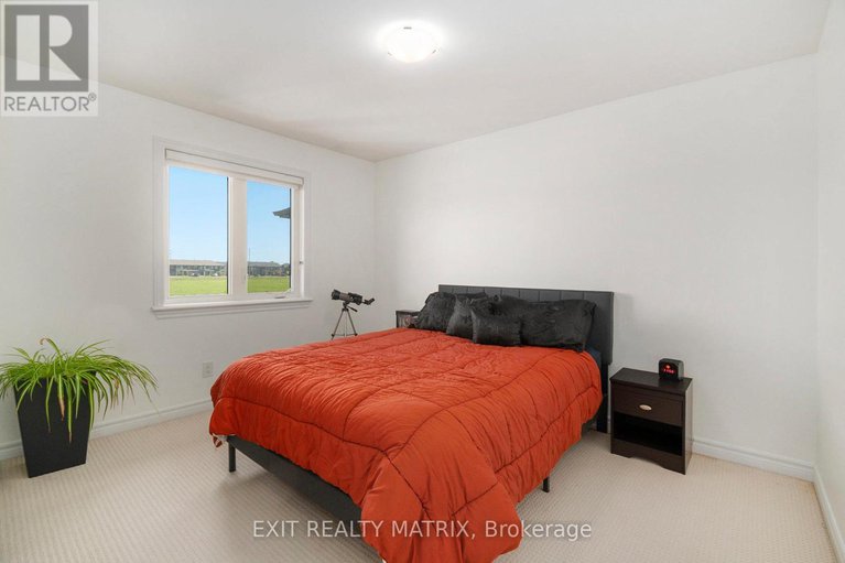 28876116/132-lynn-valley-terrace/mer-bleuebradley-estatesanderson-park/ottawa/ontario/K1W0L5_16