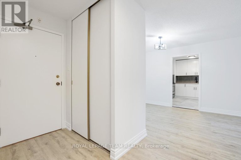 28892273/113-2951-riverside-drive/mooneys-bayriverside-park/ottawa/ontario/K1V8W6_6