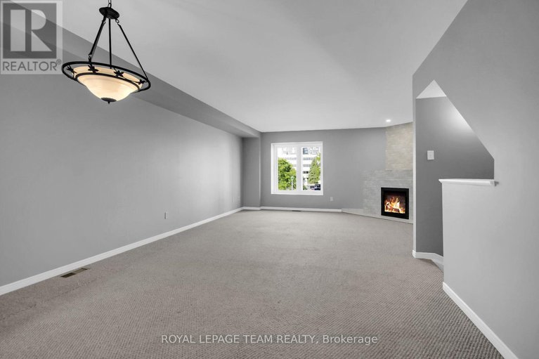 29017566/89-thornbury-crescent/centrepointe/ottawa/ontario/K2G6C4_17