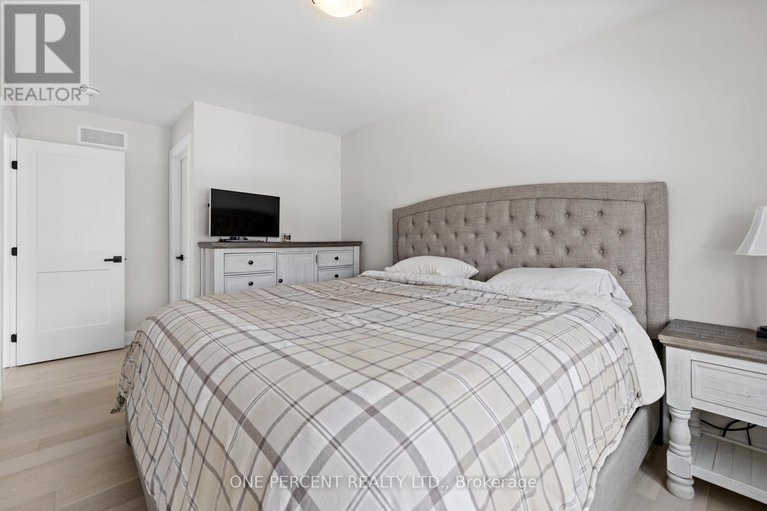 29560039/238-bristol-crescent/kemptville/north-grenville/ontario/K0G1J0_29