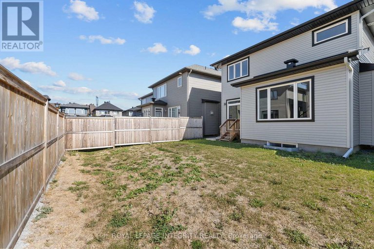 28893902/893-sendero-way/remainder-of-stittsville-area/ottawa/ontario/K2S2W8_36