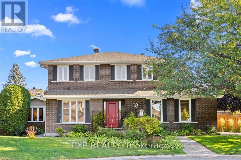 29043972/18-ivylea-street/craig-henrywoodvale/ottawa/ontario/K2G4X5_1