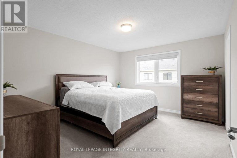 29353204/504-flagstaff-drive/half-moon-bay/ottawa/ontario/K2J6T5_16