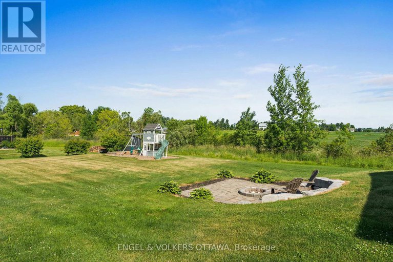 28348542/5567-lombardy-drive/osgoode/ottawa/ontario/K0A2W0_40