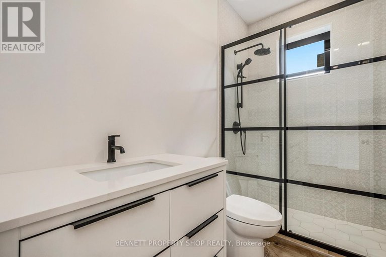 28166284/3978-squire-road/south-glengarry-charlottenburgh-twp/south-glengarry/ontario/K0C1B0_17