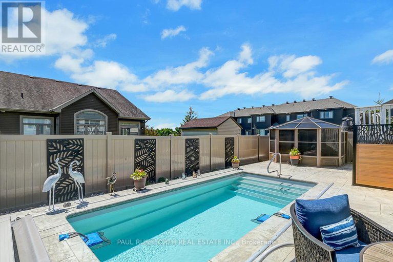28654762/701-du-rivage-street/town-of-rockland/clarence-rockland/ontario/K4K0K1_25