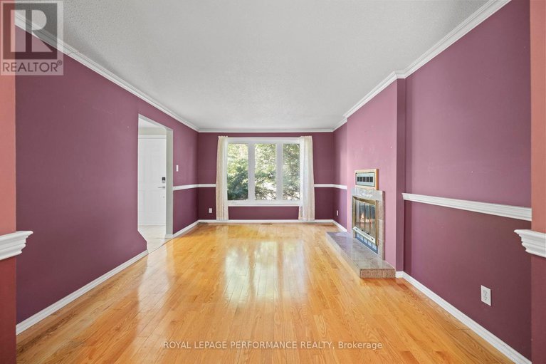 28857396/198-park-grove-drive/queenswood-heights-south/ottawa/ontario/K1E2T1_6
