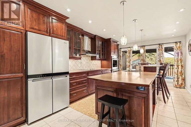 29585549/6603-windsong-avenue/orleanssunridge/ottawa/ontario/K1C6N1_5