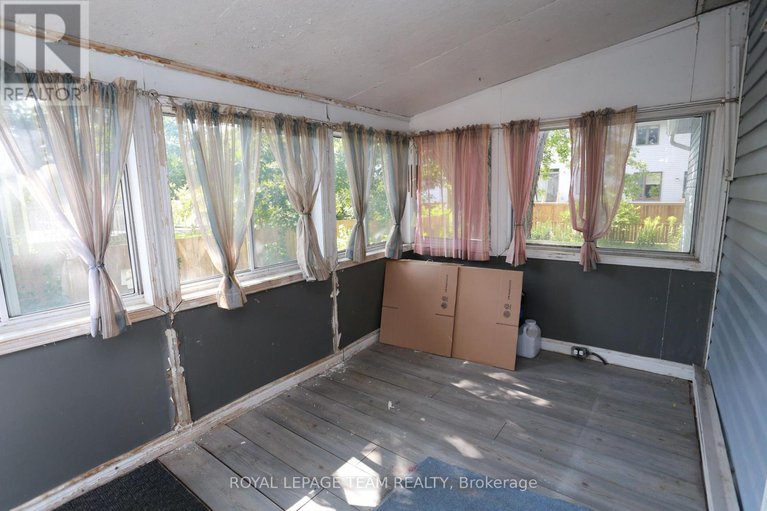 28723308/3-fringewood-drive/fringewood/ottawa/ontario/K2S1T1_29