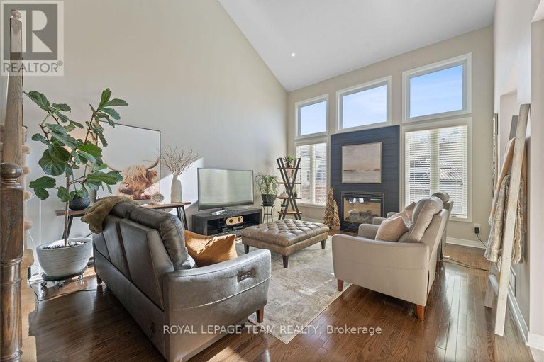 29011839/141-trail-side-circle/springridgeeast-village/ottawa/ontario/K4A5B3_9