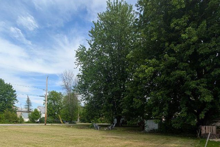28341063/37-main-street/south-stormont-osnabruck-twp/south-stormont/ontario/K0C1Y0_16