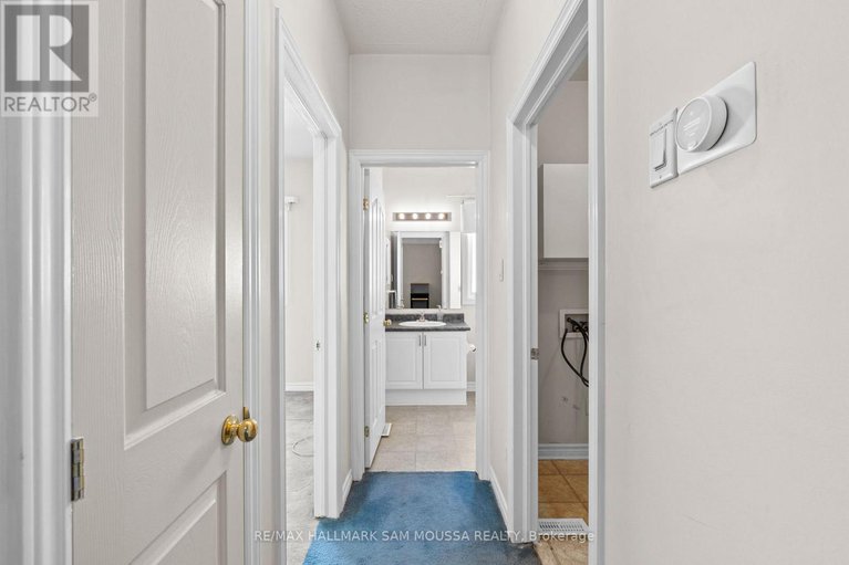 28402099/731-vermillion-drive/riverside-southgloucester-glen/ottawa/ontario/K1V1V9_24