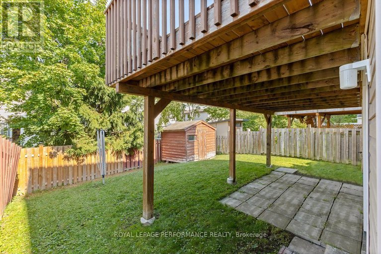 28918371/1936-longman-crescent/chateauneuf/ottawa/ontario/K1C5G6_30