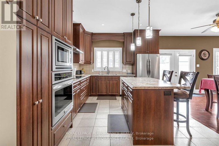28450565/6685-yacht-boulevard/south-glengarry-charlottenburgh-twp/south-glengarry/ontario/K6H7N6_17
