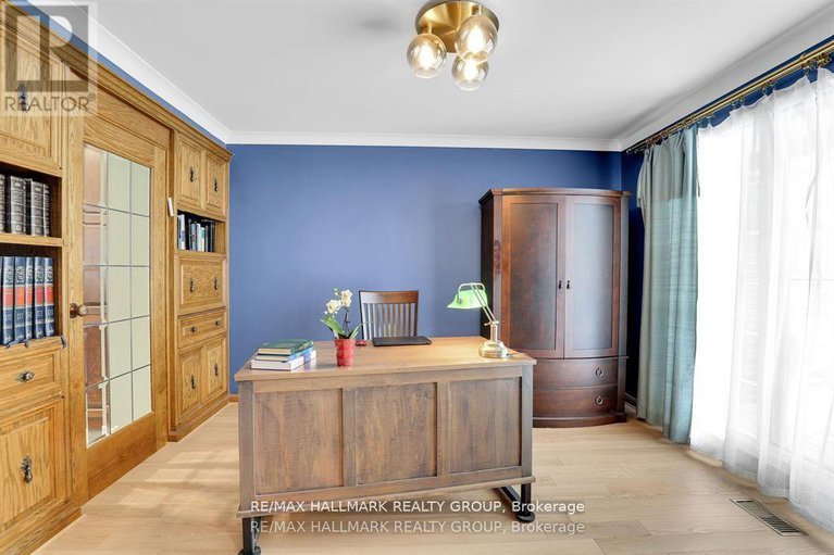 29424292/1712-playfair-drive/playfair-park/ottawa/ontario/K1H5S6_6