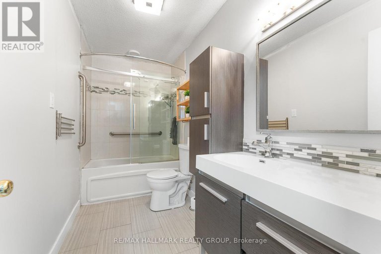 28875884/3960-farmers-way/carlsbad-springs/ottawa/ontario/K0A1K0_20