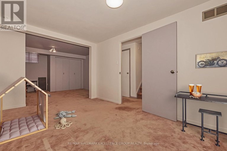 29093671/67-710-coronation-avenue/riverview-park/ottawa/ontario/K1G4G7_38