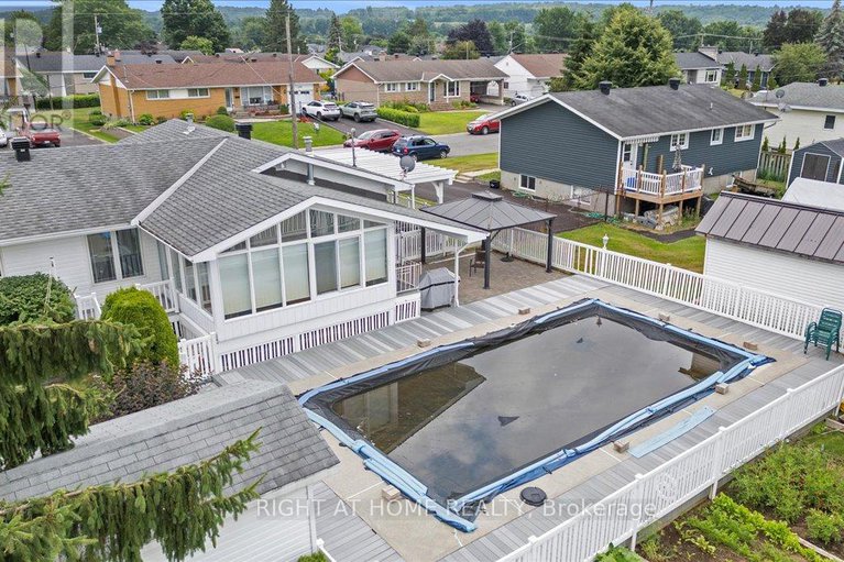 28626248/2344-raymond-street/town-of-rockland/clarence-rockland/ontario/K4K1K4_6
