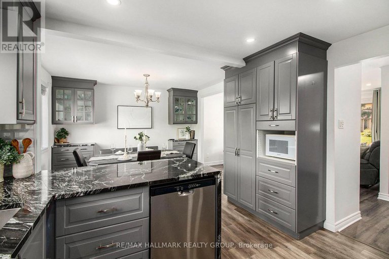 28994507/1118-chateau-crescent/orleans-wood/ottawa/ontario/K1C2E1_13