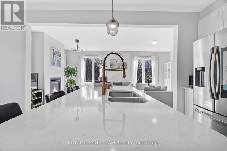 29634186/647-cygnus-street/half-moon-bay/ottawa/ontario/K2J7A9_11