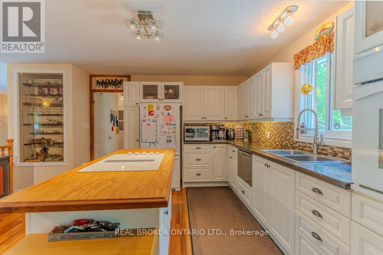 28756525/2089-totem-ranch-road-e/north-grenville-twp-kemptville-south/north-grenville/ontario/K0G1T0_12