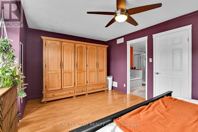 29578723/311-southcrest-private/brookfield-gardens/ottawa/ontario/K1V2B7_19