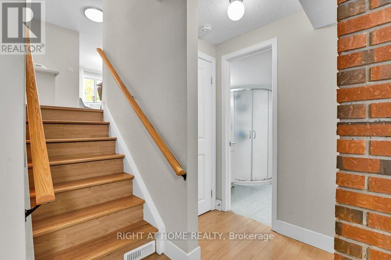 29018595/2230-bickerton-avenue/canotek-industrial-park/ottawa/ontario/K1J6Y3_21