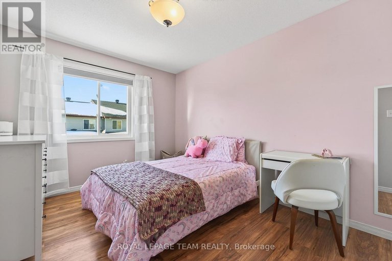 29400198/242-opus-street/emerald-meadowstrailwest/ottawa/ontario/K2S0J1_37