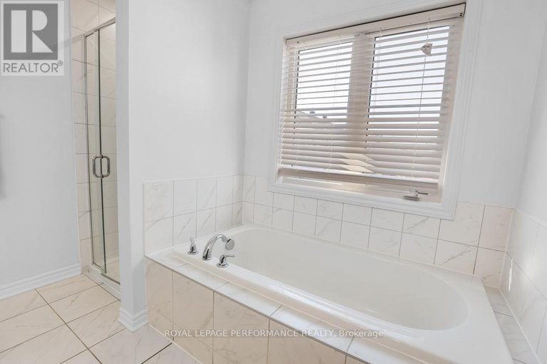 29049398/336-lamarche-avenue/orleans-village/ottawa/ontario/K1C1T1_23