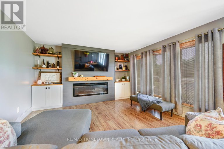 28747529/6244-sixth-concession/augusta-twp/augusta/ontario/K6V5T2_6