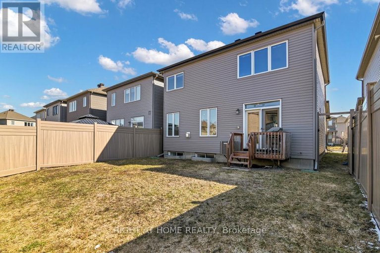 29583768/213-esturgeon-street/avalon-west/ottawa/ontario/K4A1G3_31