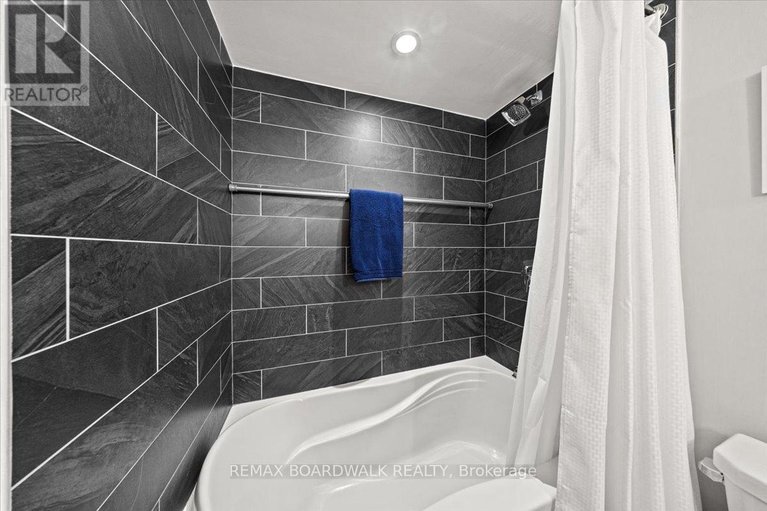 29565539/804-505-st-laurent-boulevard/viscount-alexander-park/ottawa/ontario/K1K3X4_33