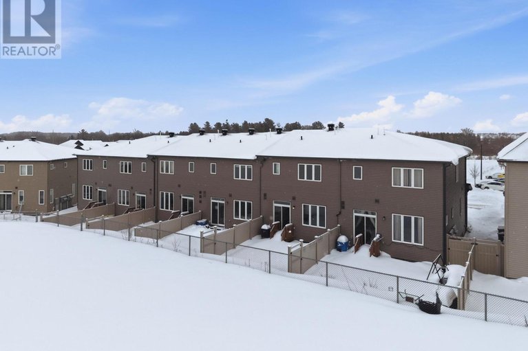 29412853/173-bending-way/hearts-desire/ottawa/ontario/K2J6P2_3