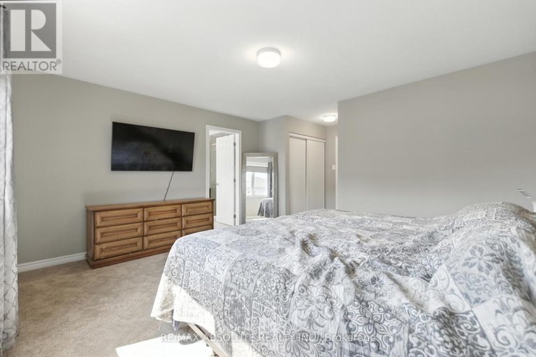 28802974/264-atima-circle/half-moon-bay/ottawa/ontario/K2J3L2_24