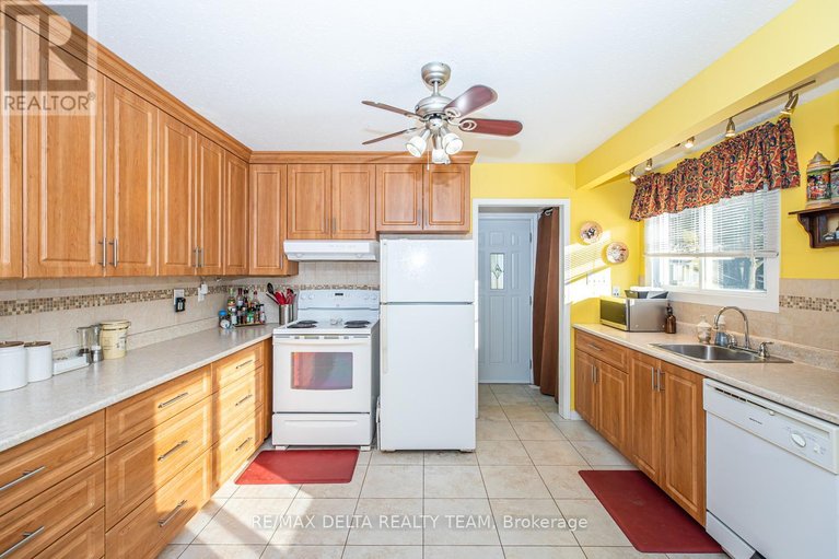 29690453/2465-tupper-avenue/hawthorne-meadows/ottawa/ontario/K1G1G6_4