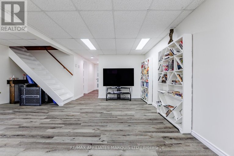28780617/18223-oak-drive/south-glengarry-charlottenburgh-twp/south-glengarry/ontario/K0C2J0_24