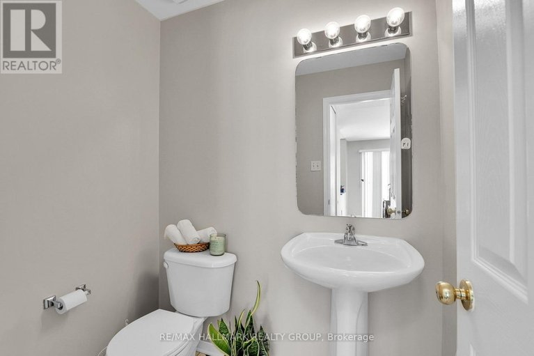 29537108/634-aquaview-drive/avalon-east/ottawa/ontario/K4A4W2_20