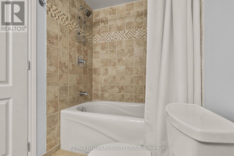 29606024/38-north-harrow-drive/longfields/ottawa/ontario/K2J4V7_29