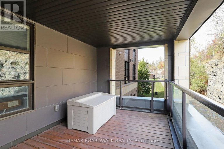 29634431/202-230-titanium-private-e/convent-glen-north/ottawa/ontario/K1C0C1_35