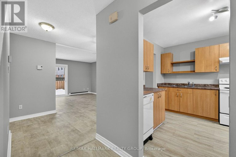 29685312/3219-stockton-drive/blossom-parkkemp-parkfindlay-creek/ottawa/ontario/K1T1S3_4